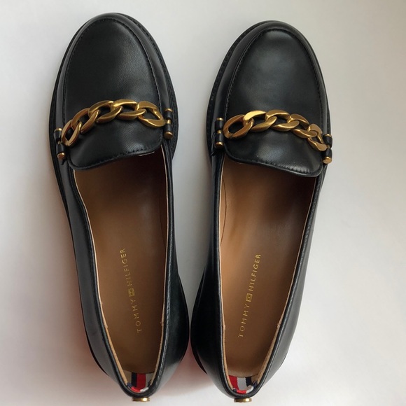 Tommy Hilfiger Shoes - NWOB Tommy Hilfiger Gold Chain Leather Loafers